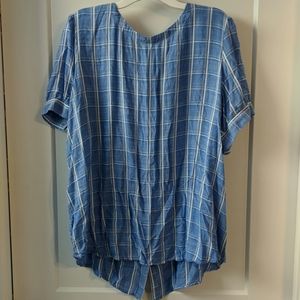 Blue and white button back top (XL)